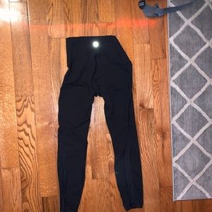 black lululemon leggings
